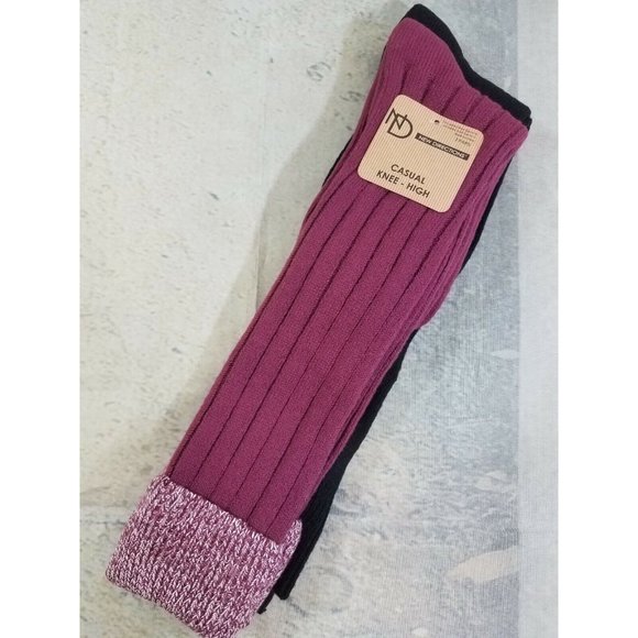 Womans New Directions Knee High Socks Plum & Black 2 Pair Pack - Picture 1 of 7